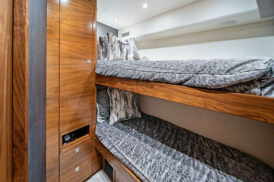 2023 Viking 80 Convertible 