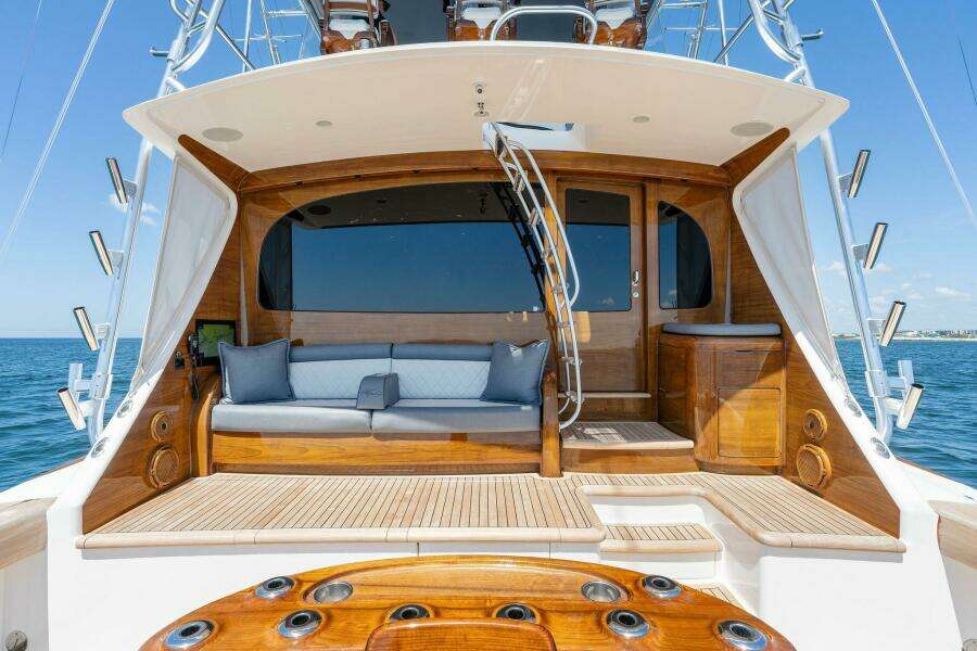 2023 Viking 80 Convertible Cockpit