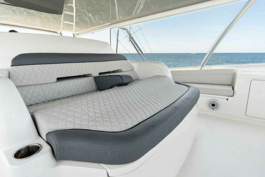 2023 Viking 80 Convertible 