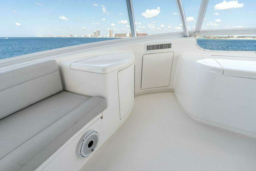 2023 Viking 80 Convertible 