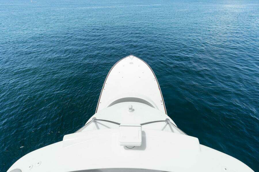 2023 Viking 80 Convertible 