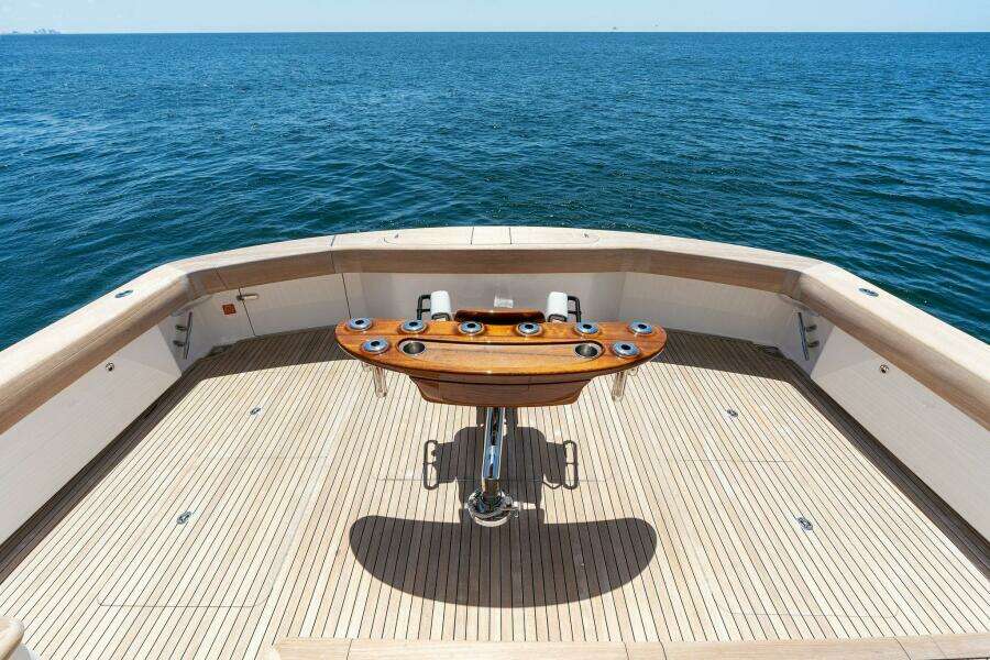 2023 Viking 80 Convertible 