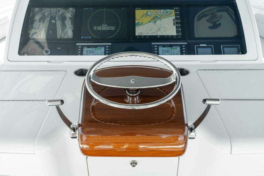 2023 Viking 80 Convertible 