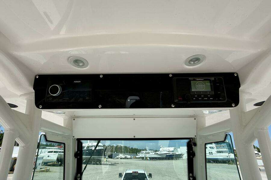 25ft Everglades Yacht For Sale