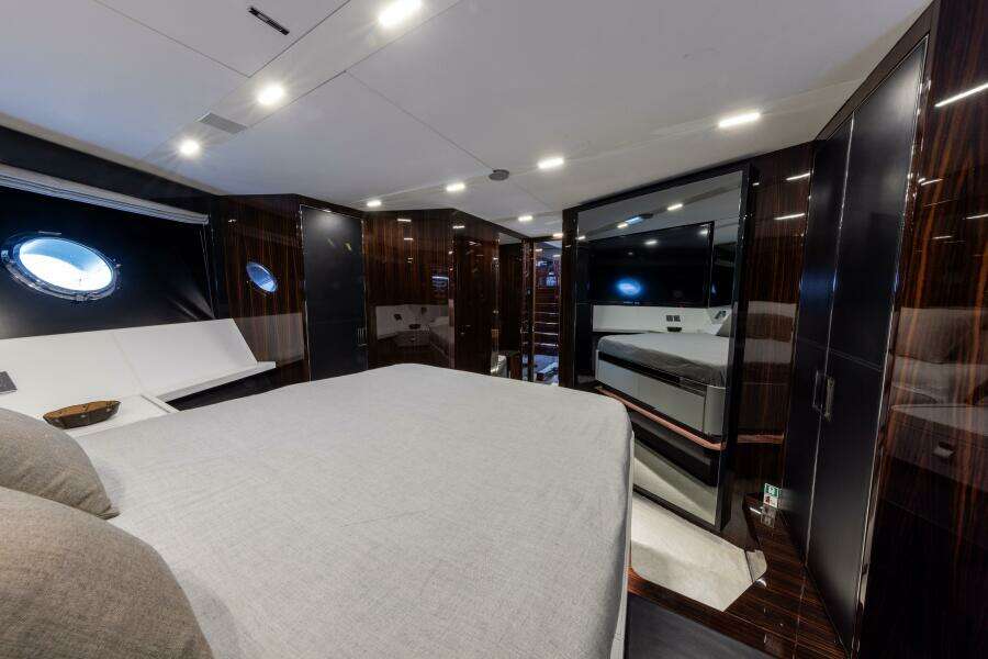 FERRETTI GROUP TRADE 88ft Riva Yacht For Sale