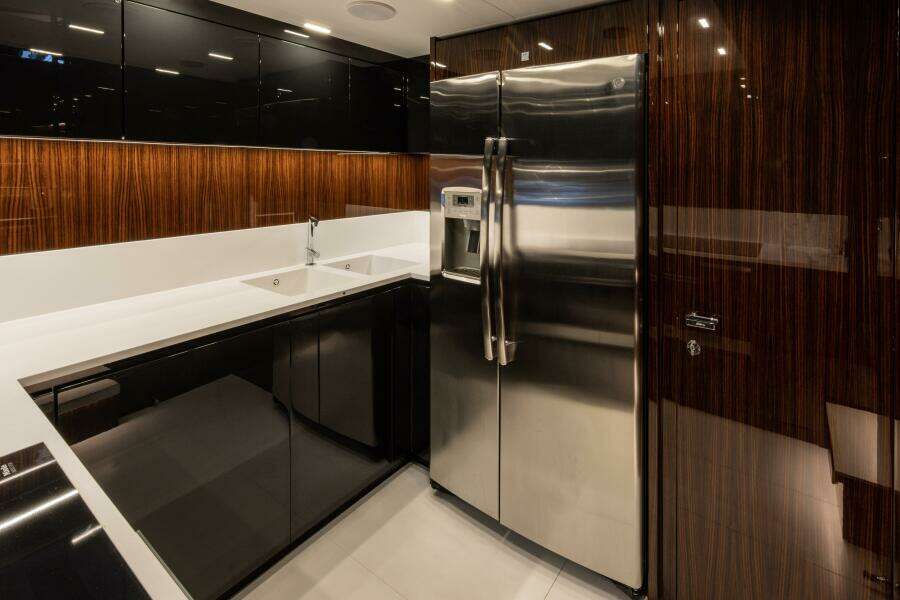 FERRETTI GROUP TRADE 88ft Riva Yacht For Sale