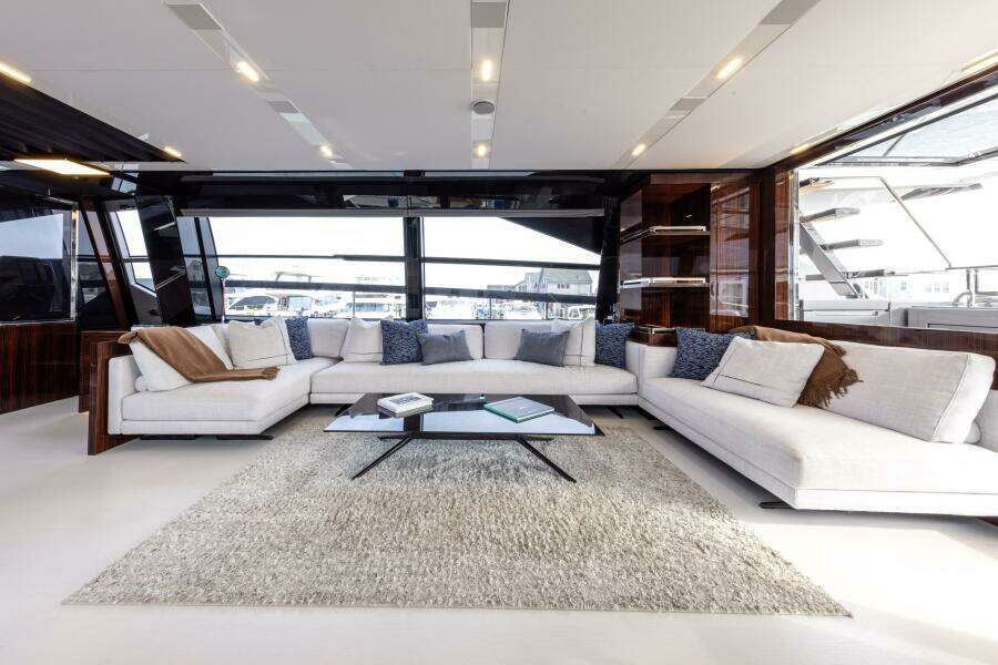 FERRETTI GROUP TRADE 88ft Riva Yacht For Sale