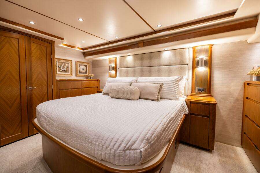 MIGHTY MOUSE 70ft Viking Yacht For Sale
