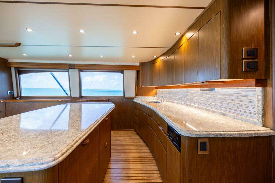 MIGHTY MOUSE 70ft Viking Yacht For Sale