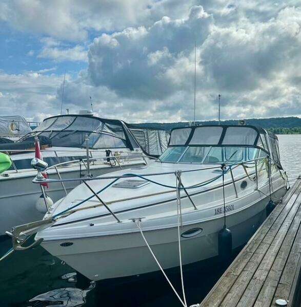 34ft Rinker Yacht For Sale