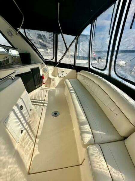 34ft Rinker Yacht For Sale