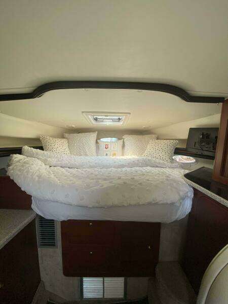 34ft Rinker Yacht For Sale