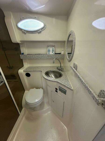 34ft Rinker Yacht For Sale