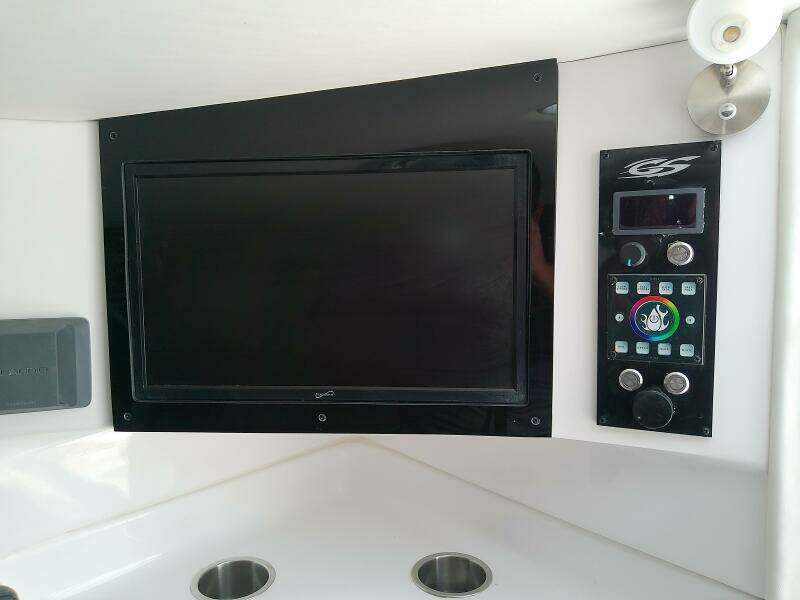 32ft Glasstream Yacht For Sale