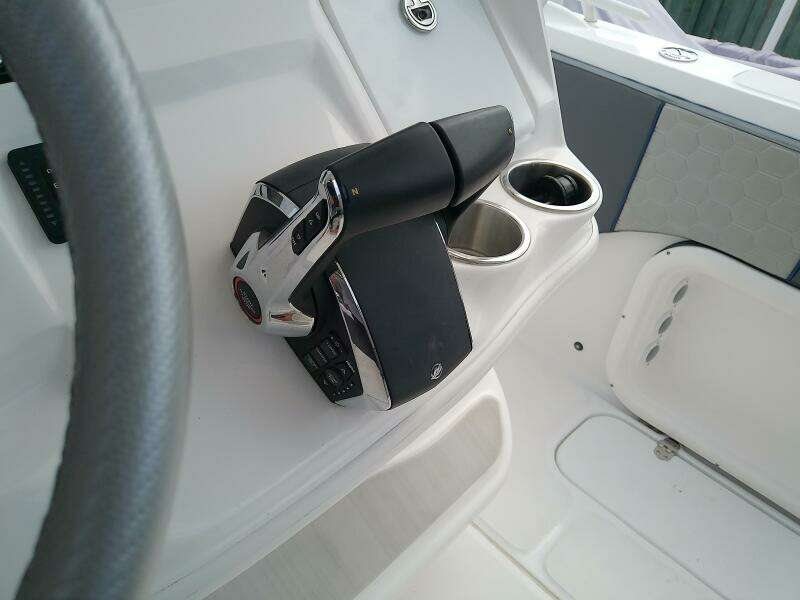 32ft Glasstream Yacht For Sale