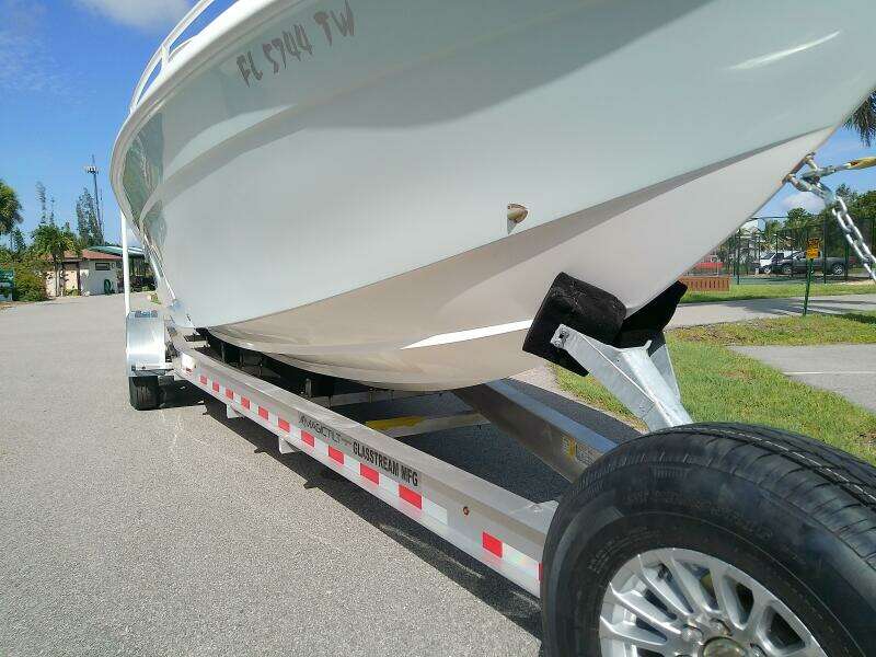 32ft Glasstream Yacht For Sale