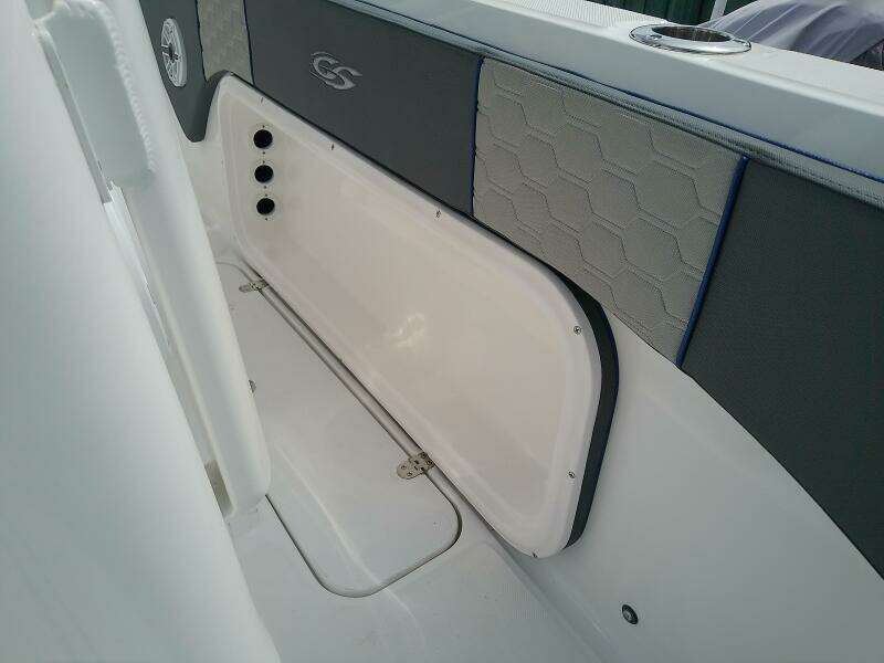 32ft Glasstream Yacht For Sale