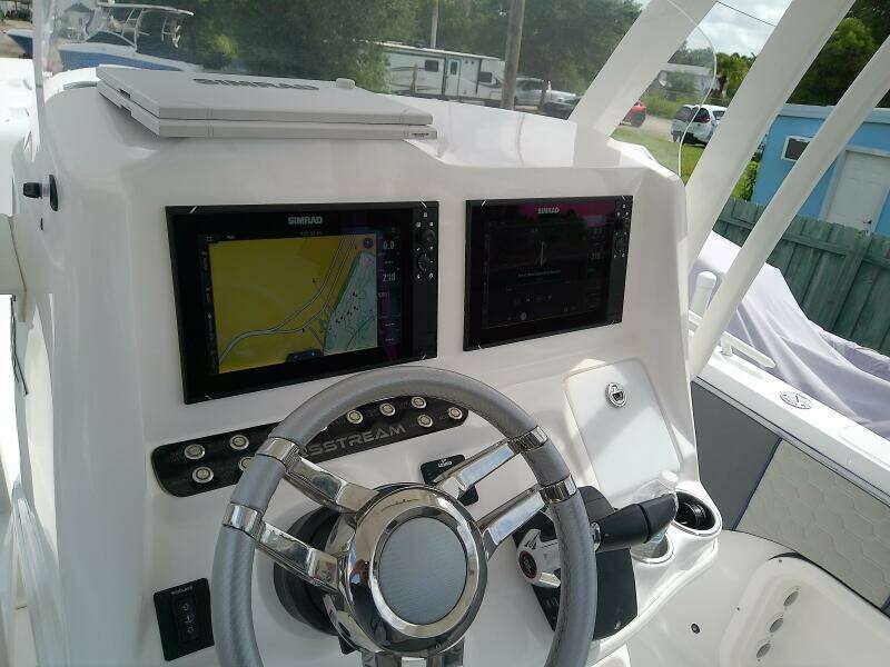 32ft Glasstream Yacht For Sale