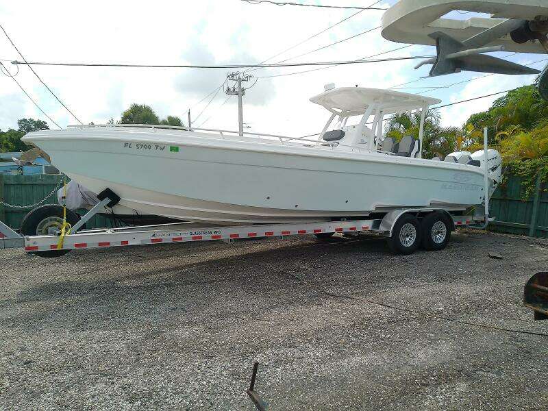 32ft Glasstream Yacht For Sale