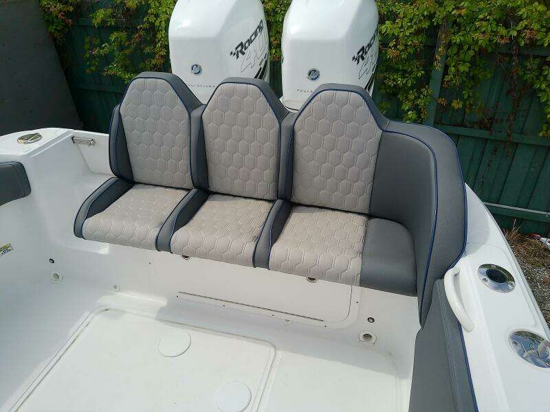 32ft Glasstream Yacht For Sale