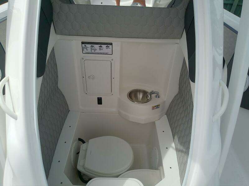 32ft Glasstream Yacht For Sale