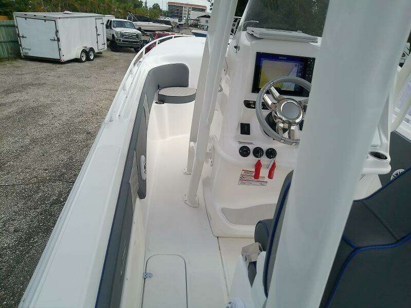 32ft Glasstream Yacht For Sale