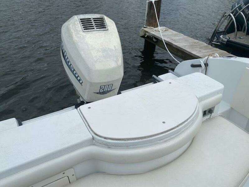 23ft Seaswirl Yacht For Sale