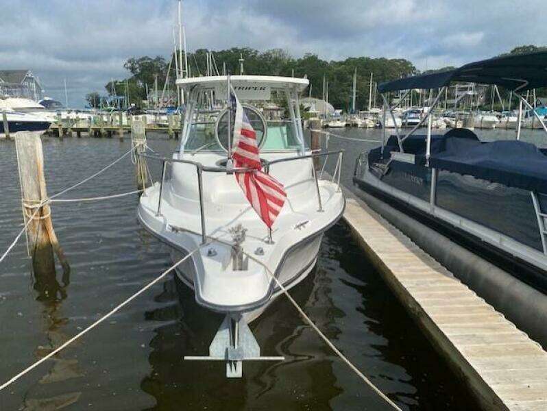 23ft Seaswirl Yacht For Sale