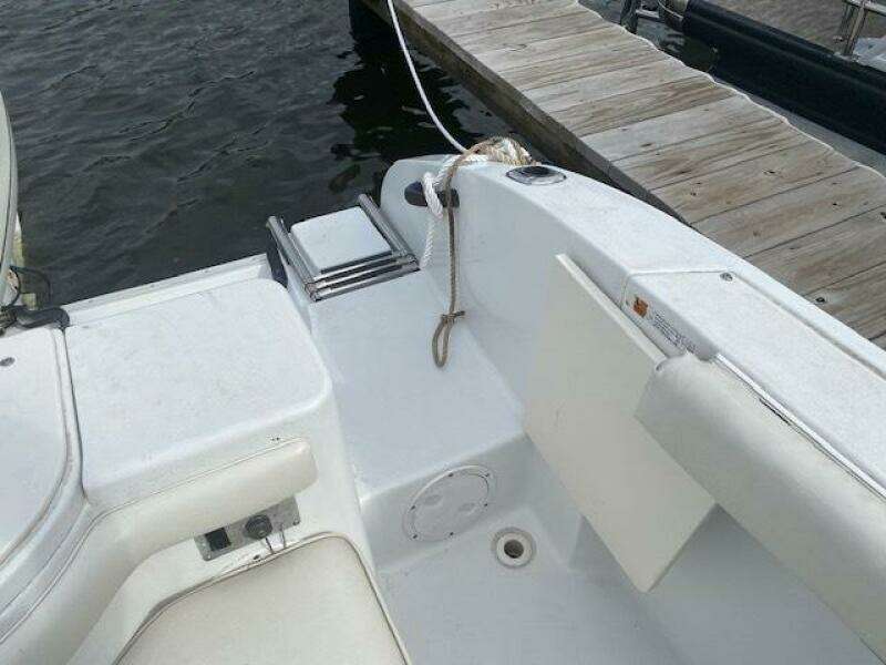 23ft Seaswirl Yacht For Sale