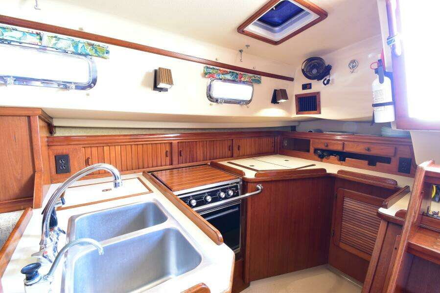 PANACEA 35ft Island Packet Yacht For Sale