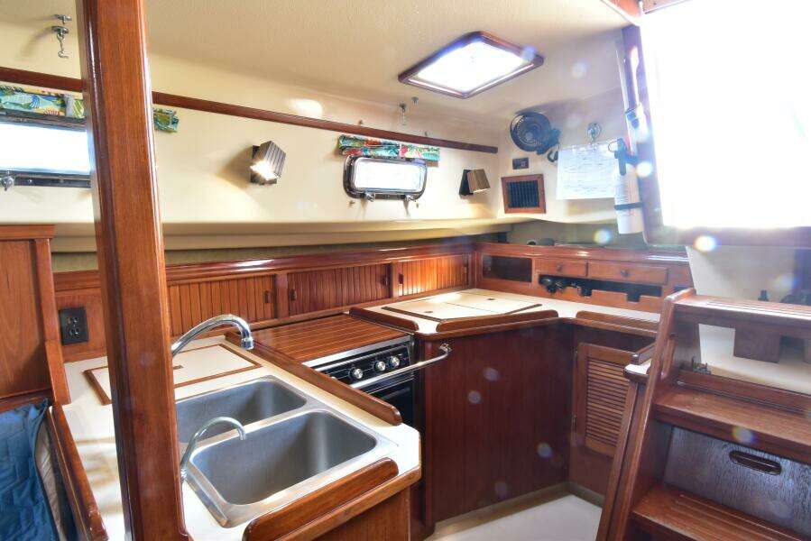 PANACEA 35ft Island Packet Yacht For Sale
