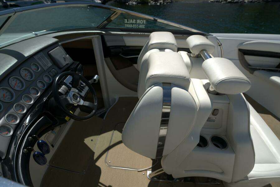 35ft Cobalt Yacht For Sale