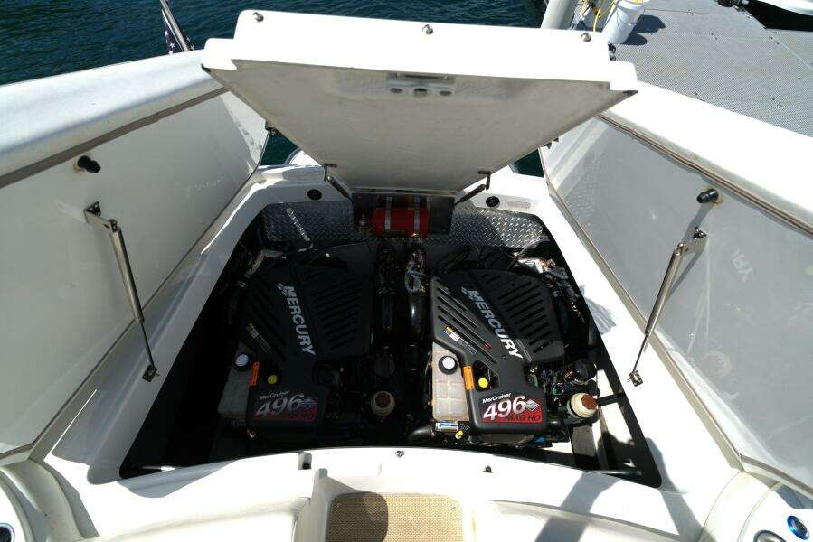 35ft Cobalt Yacht For Sale