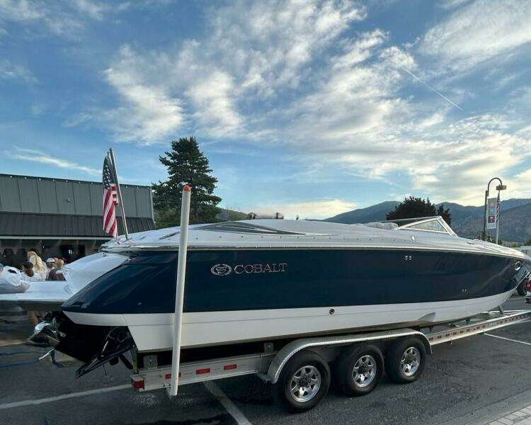 35ft Cobalt Yacht For Sale