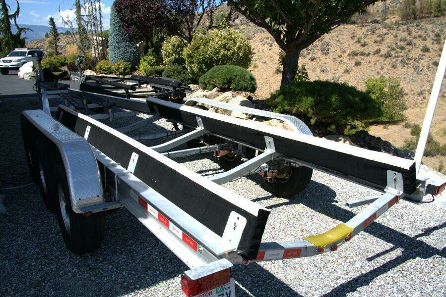 35ft Cobalt Yacht For Sale