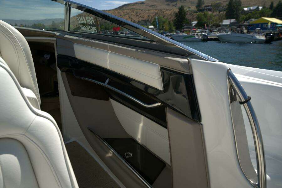 35ft Cobalt Yacht For Sale