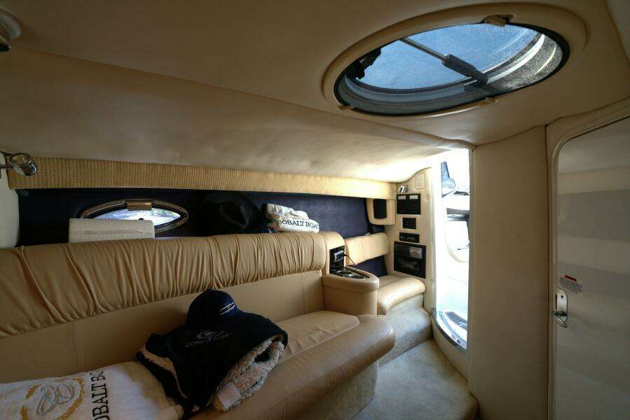 35ft Cobalt Yacht For Sale