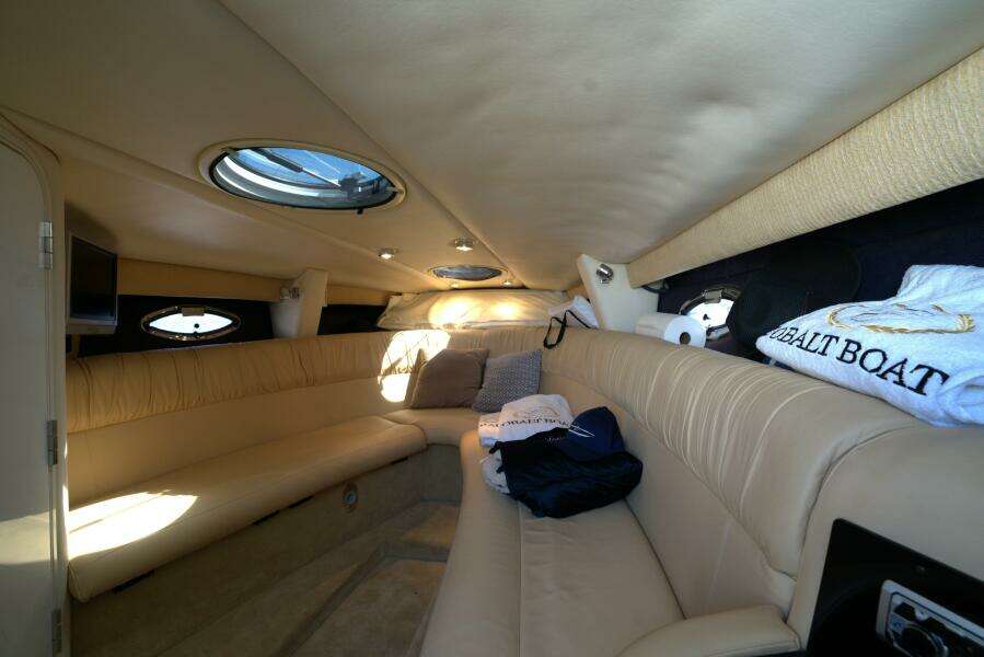 35ft Cobalt Yacht For Sale