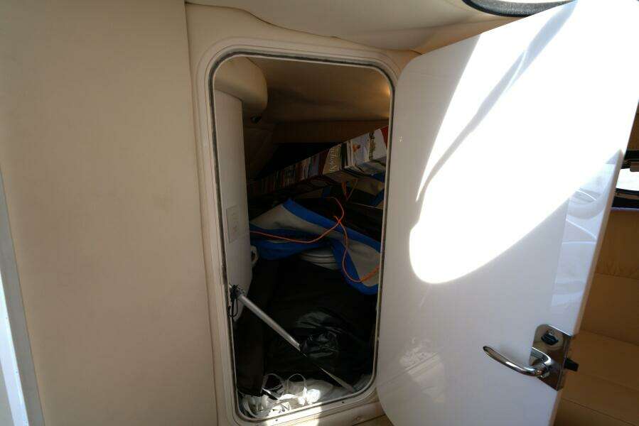35ft Cobalt Yacht For Sale