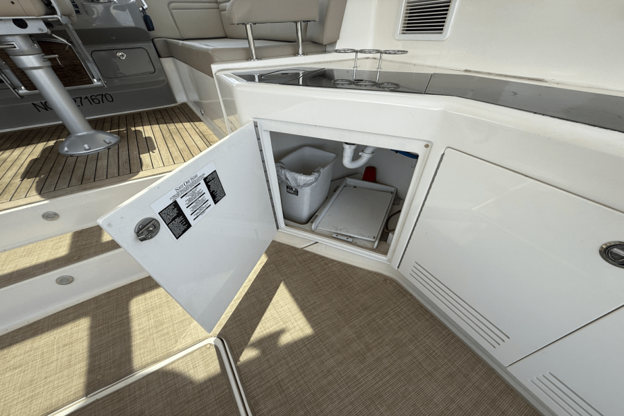 54ft Sea Ray Yacht For Sale