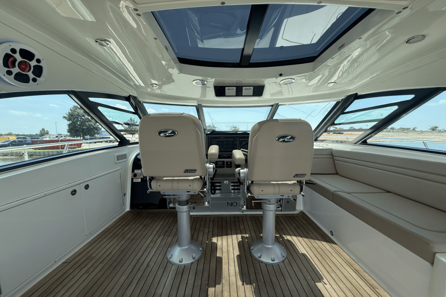 54ft Sea Ray Yacht For Sale