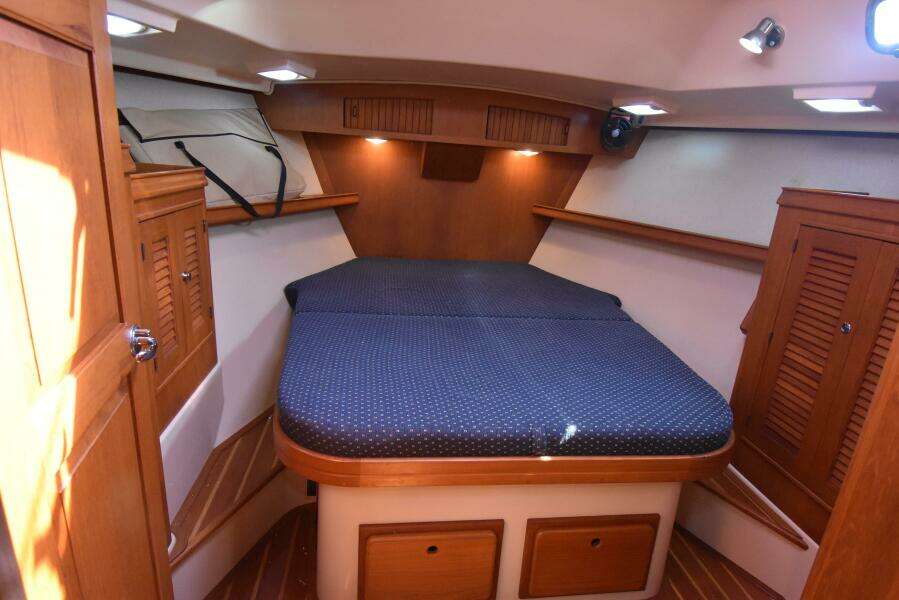 CHINOOK 48ft Island Packet Yacht For Sale