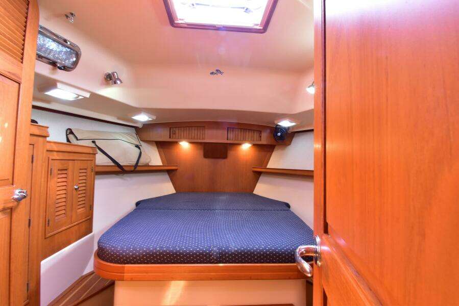 CHINOOK 48ft Island Packet Yacht For Sale