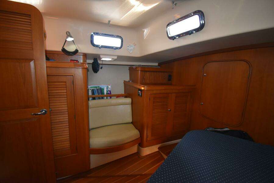 CHINOOK 48ft Island Packet Yacht For Sale