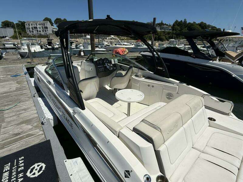 26ft Sea Ray Yacht For Sale