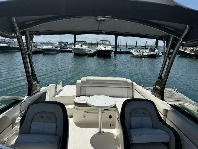 26ft Sea Ray Yacht For Sale