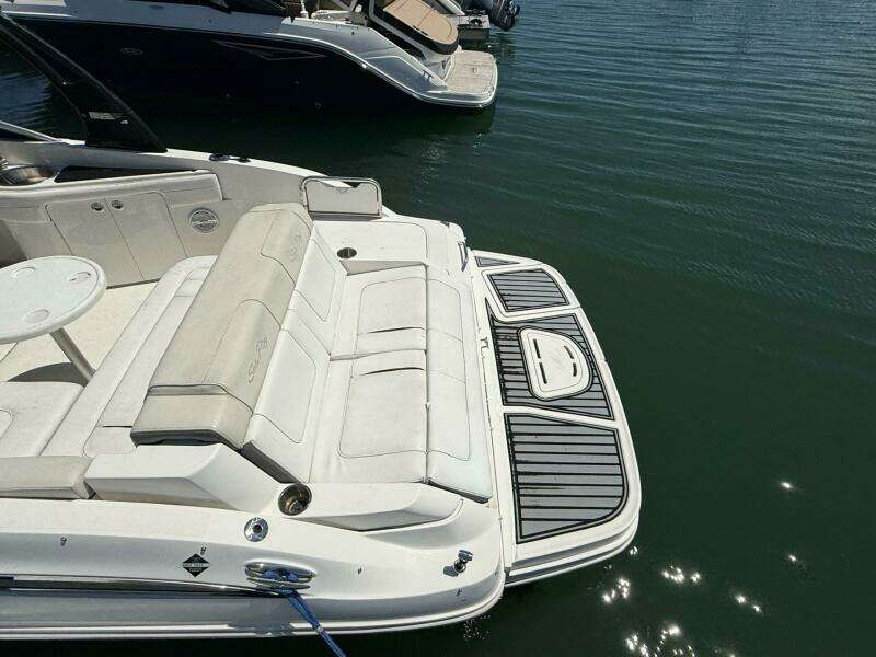 26ft Sea Ray Yacht For Sale