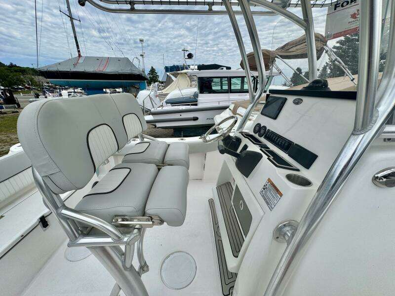 22ft Sea Fox Yacht For Sale