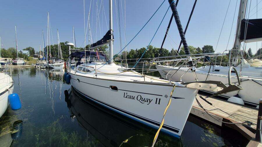 L eau Quay II 35ft Jeanneau Yacht For Sale