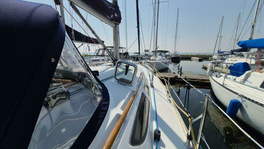 L eau Quay II 35ft Jeanneau Yacht For Sale